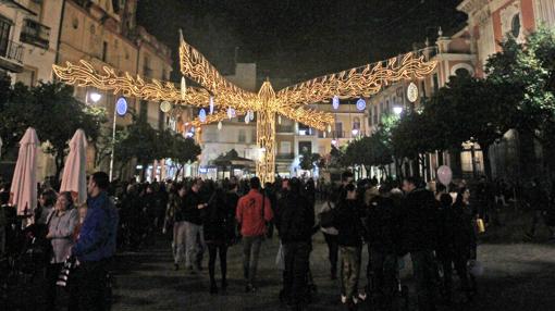 El árbol de luces de la Plaza del Salvador