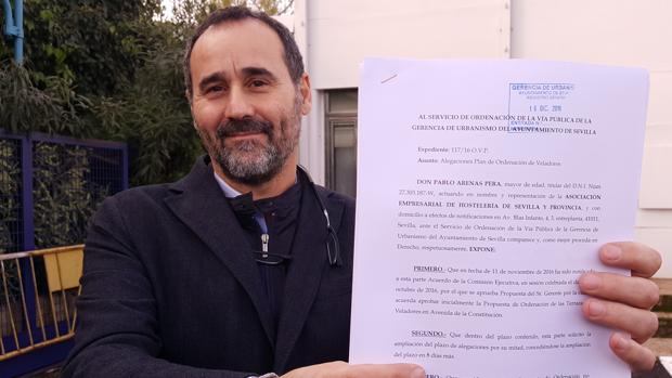 Los hosteleros alegan que la reducción de veladores del Ayuntamiento de Sevilla es improcedente