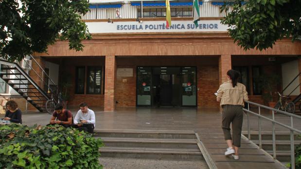 La Escuela Politécnica se encuentra en Los Remedios a la espera del traslado a la Cartuja