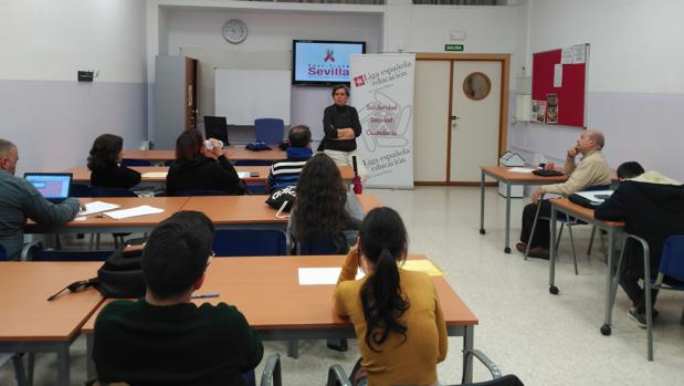 Jornada en la Facultad de Psicología para la sensibilización y prevención del VIH