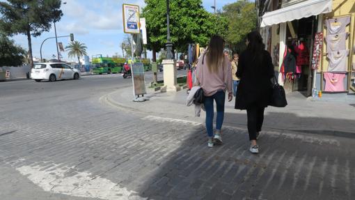 Postigo del Carbón esquina a Paseo Colón