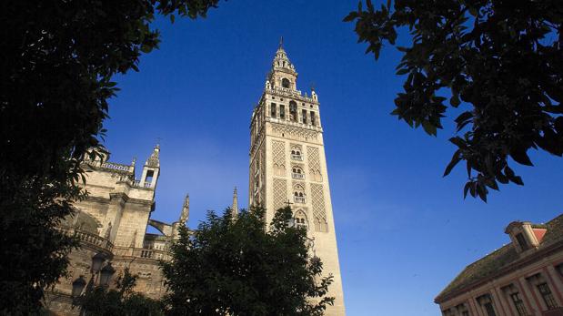 La Giralda se vestirá de andamios durante seis meses