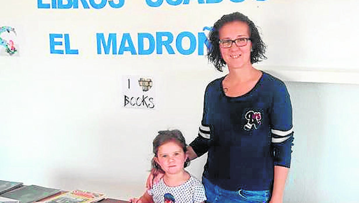 María José Martín con su hija