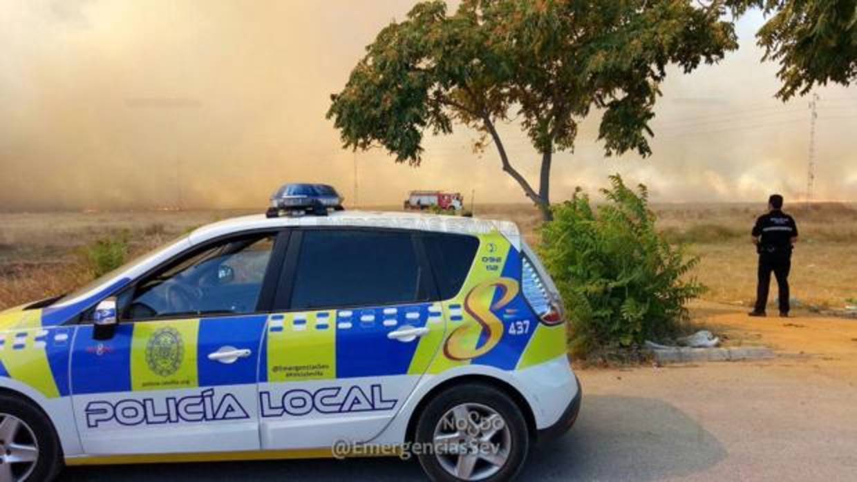 La Policía Local y los Bomoberos están actuando en la zona