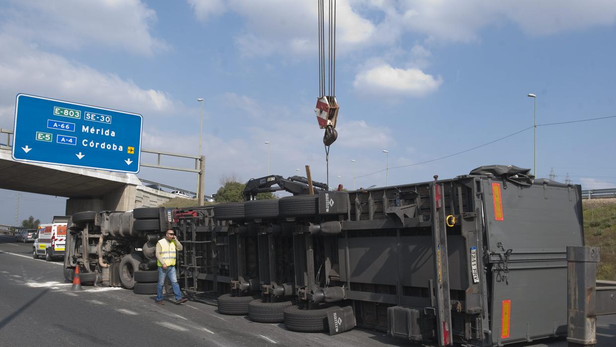 En la SE-30 hay contabilizados 24 puntos negros a lo largo de sus casi 23 kilómetros de recorrido