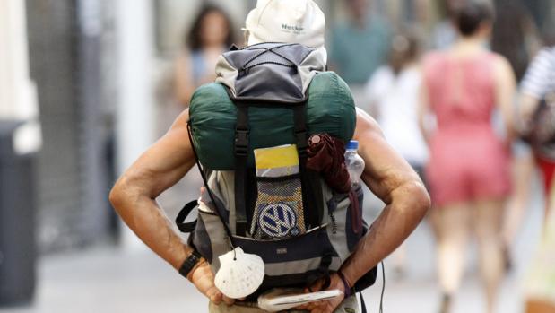 Atendidos dos peregrinos y un guardia civil por un golpe de calor en Castilblanco de los Arroyos