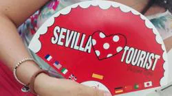 Los comerciantes del Casco Antiguo (Alcentro) lanzan una campaña en apoyo al turismo de Sevilla
