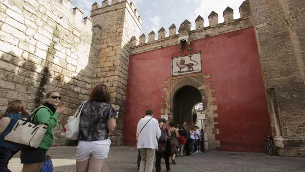 Puerta del León del Alcázar de Sevilla