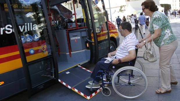 Sevilla acoge este jueves una jornada sobre personas con movilidad reducida