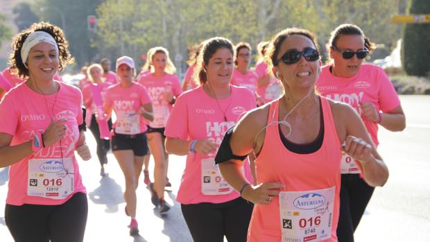 El Ayuntamiento de Sevilla y la organizadora de la Carrera de la Mujer piden disculpas y emplazan la prueba a 2018