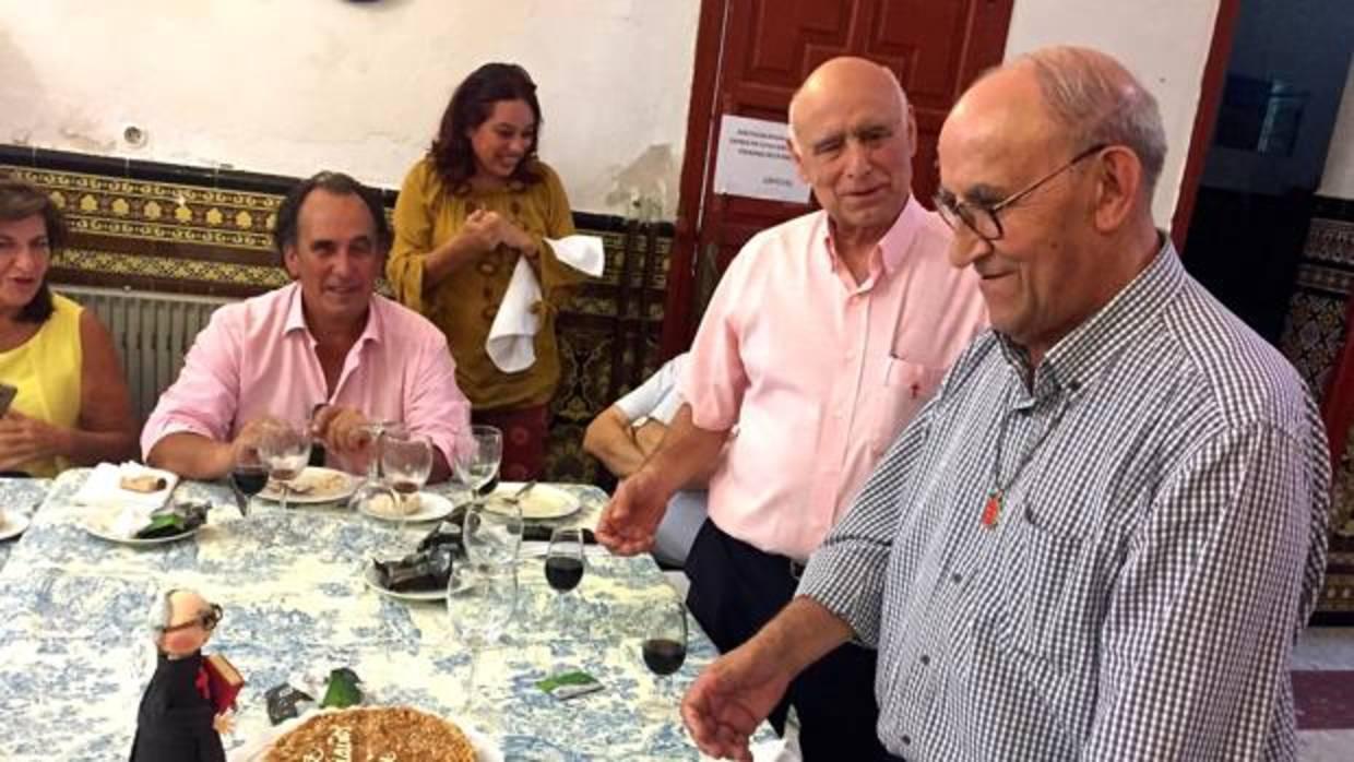 Dionisio Manso durante el homenaje que ha recibido recientemente por amigos y compañeros