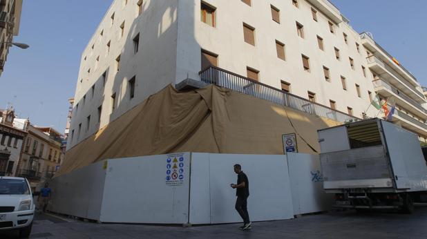 El Hotel Inglaterra y Perro Viejo se alían para abrir un bar de dos plantas en la Plaza Nueva