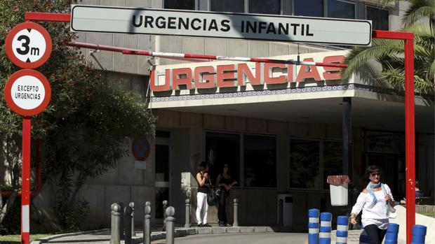 Condenado a tres años de cárcel por agredir a su bebé de un mes y provocarle varias fracturas en Sevilla