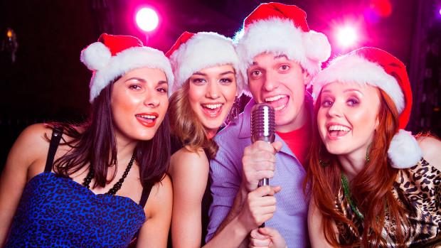 Karaoke y comida italiana: el mejor plan para terminar el año