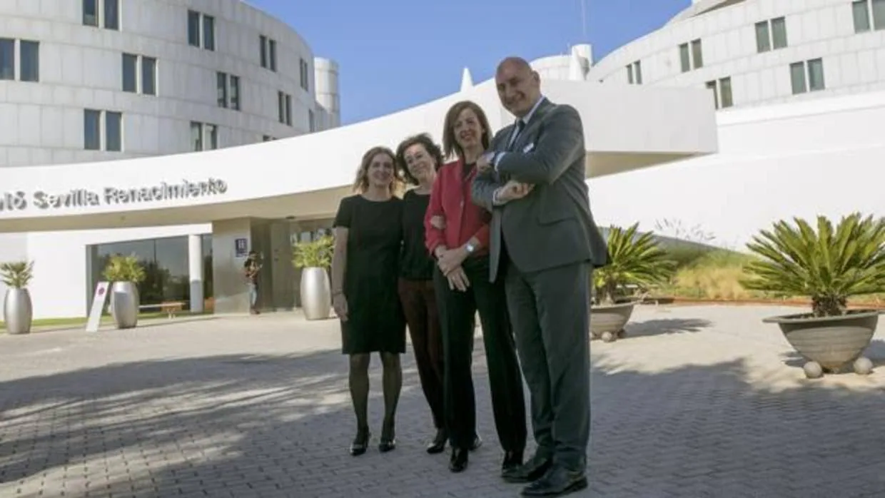 Yolanda Moreno, Elena Moros, Ana Carrascoy Marcos López Cabezas, del hotel Barceló Renacimiento