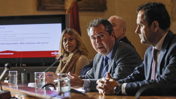 El Ayuntamiento de Sevilla presupuesta 960 millones para 2018, con inversiones de 60 millones