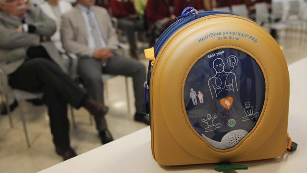 Todos los centros cívicos de Sevilla serán espacios cardioprotegidos en 2018