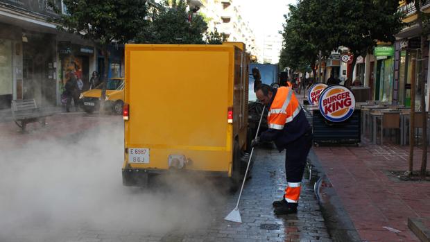 Lipasam acumula unas 600 contrataciones temporales entre los planes de choque y de Navidad