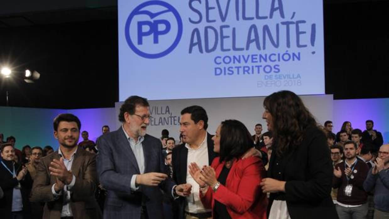 Rajoy pide en Sevilla «dar la batalla barrio a barrio y casa a casa» de cara a las elecciones municipales