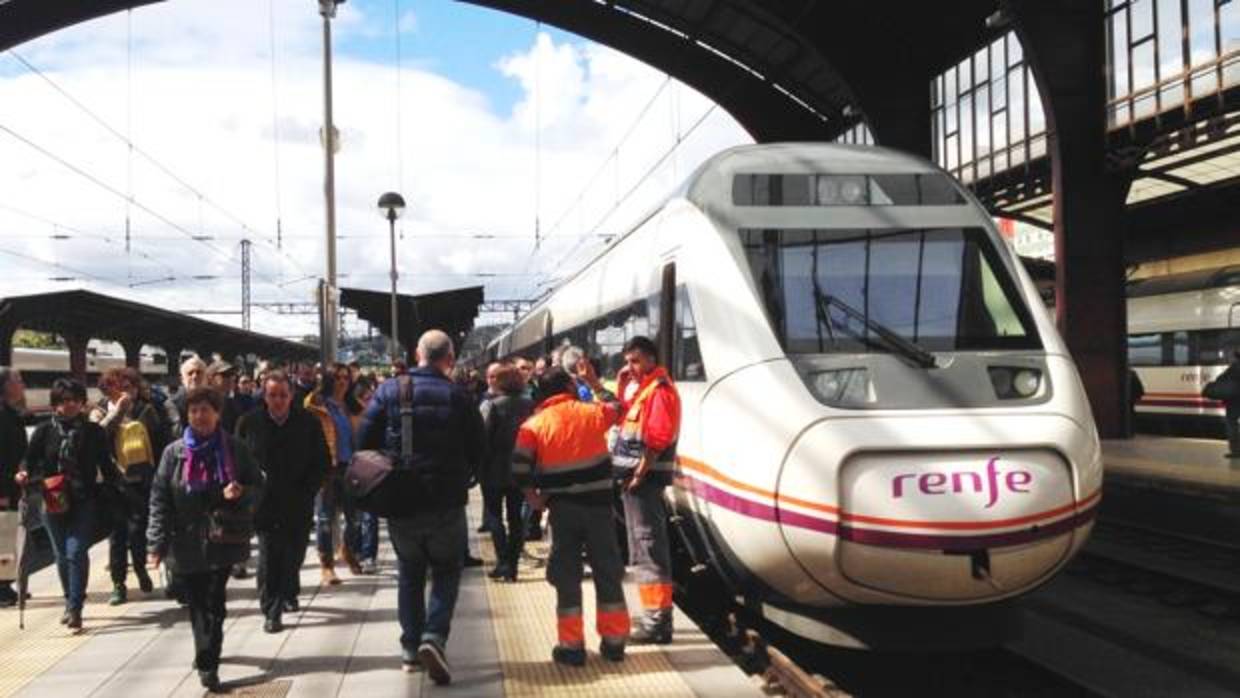 Los pasajeros han sido trasbordados a otro tren en Malagón (Ciudad Real)