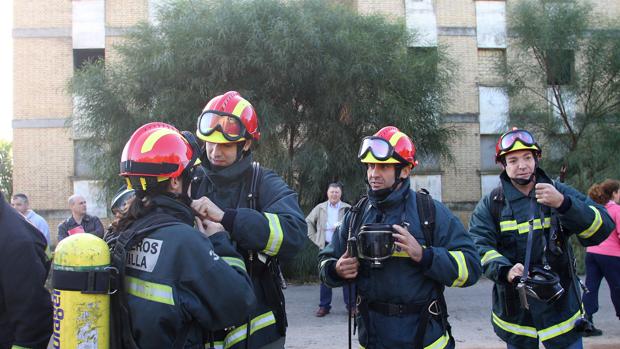 Seis nuevos vehículos para los Bomberos de Sevilla por 250.000 euros