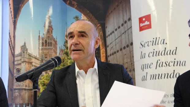 Antonio Muñoz, delegado de Hábitat Urbano, Cultura y Turismo del Ayuntamiento de Sevilla
