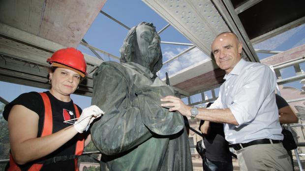 La intervención en el monumento dejará «un Murillo rebajado de color, mucho más brillante y limpio»