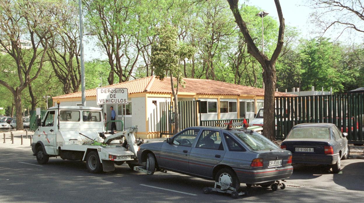 Depósito de la grúa municipal en el parque de Los Príncipes