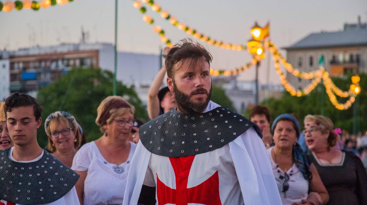 Gran desfile medieval en Sevilla en las XXIII Jornadas Medievales de Cortegana