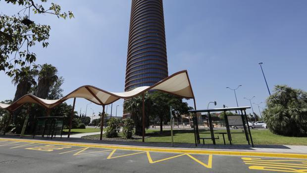 Restablecidas todas las paradas de autobuses metropolitanos en Torre Sevilla