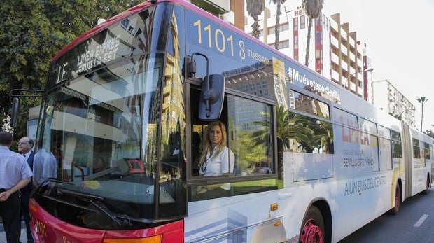 El autobús urbano, el transporte público estrella para los sevillanos