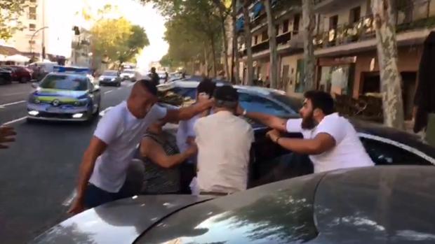 Cinco detenidos tras una pelea multitudinaria en pleno centro de Sevilla