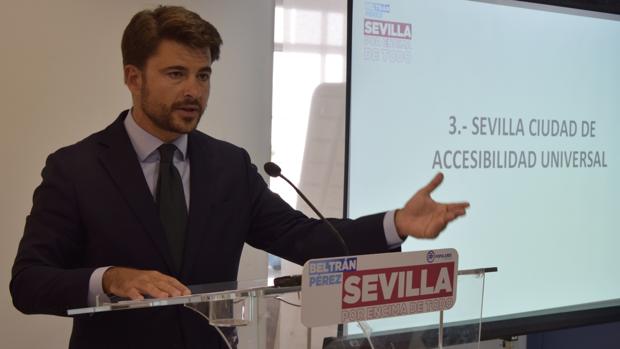 El PP de Sevilla tilda a Espadas de «trilero» por vender como suya la propuesta de bajada del IBI del 5%