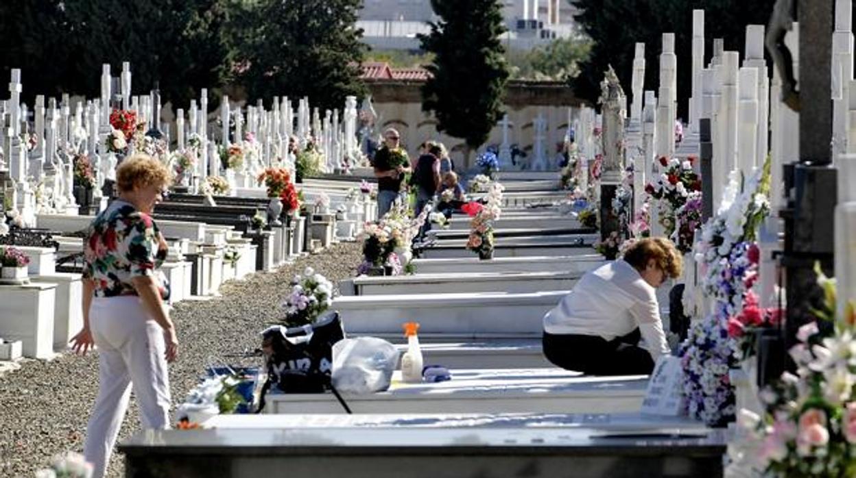 Imagen de archivo del cementerio de San Fernando de Sevilla