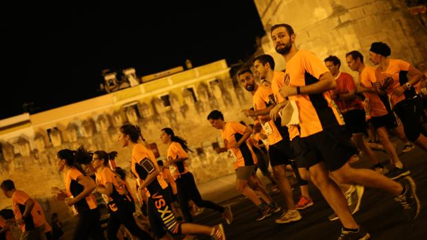 ¿Participas este viernes en la carrera Nocturna? ¡Mándanos tus fotos!