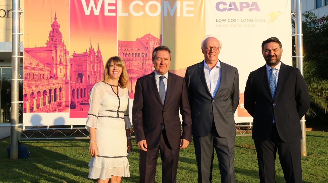 Elvira Marcos, Juan Espadas, Peter Harbison y Javier Fernández