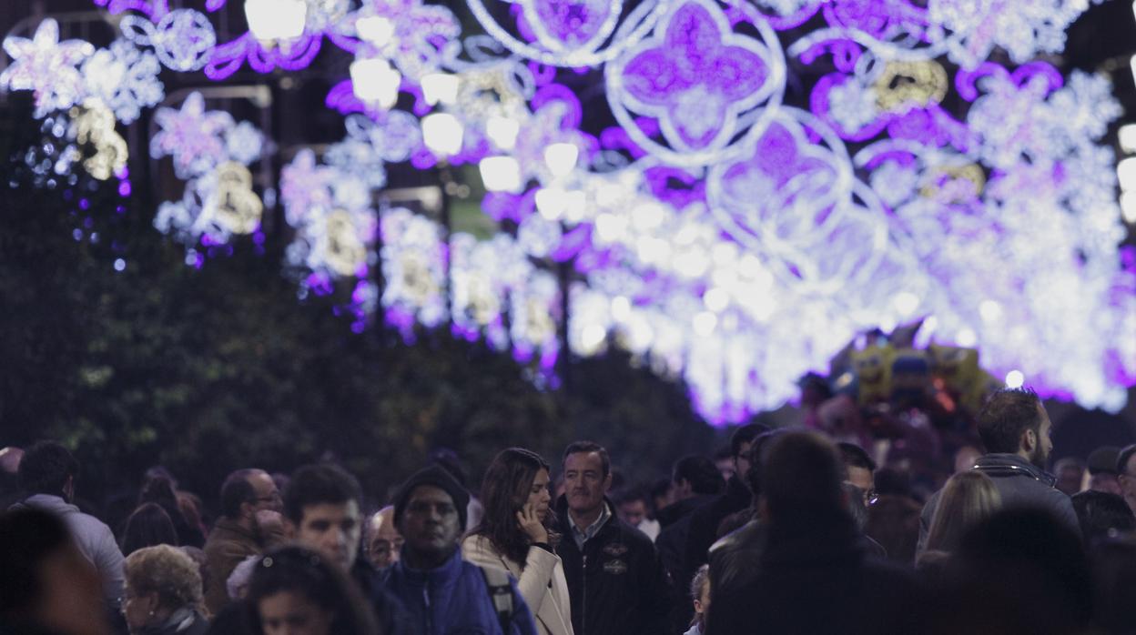 Este año habrá más calles iluminadas en Sevilla