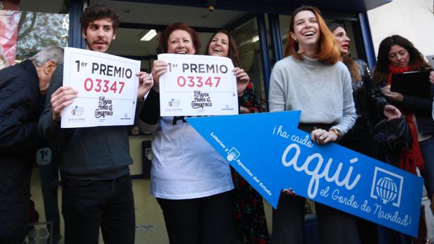 El Sorteo Extraordinario de la Navidad reparte en Sevilla y sus pueblos más de 7,43 millones de euros