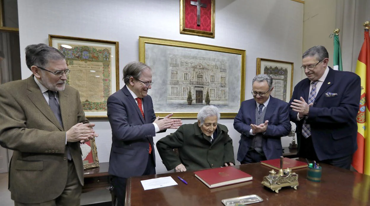 Homenaje a José Luis Comellas este martes en el Ateneo de Sevilla