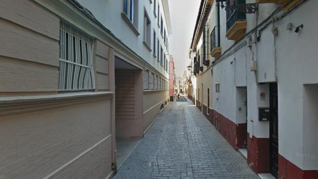 Unos 600 hogares del Centro de Sevilla sufren cortes de luz a causa de una avería