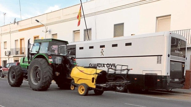 La Guardia Civil detiene 14 años después al clan de Los Marios, en Isla Mayor, por exportar hachís a Europa