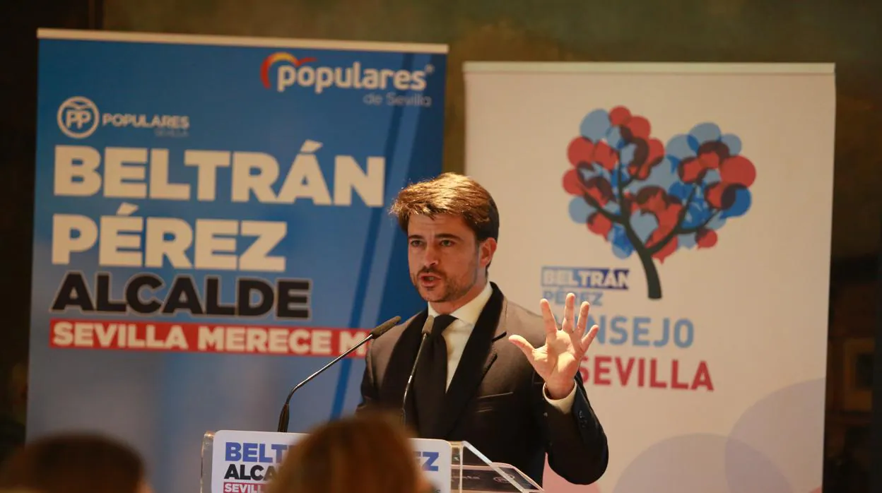 Beltrán Pérez promete una rebaja fiscal de 23 millones de euros si es alcalde de Sevilla
