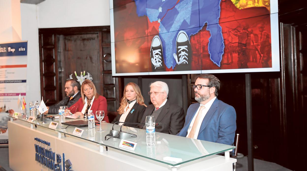 Sergio Contreras, Cristina Álvarez, Silvia Soteldo, Fernando Gerbasi y José Ignacio Guédez