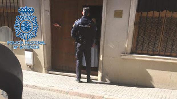 Detenido por retener a las monjas de un convento de la calle San Vicente e intentar incendiar el inmueble