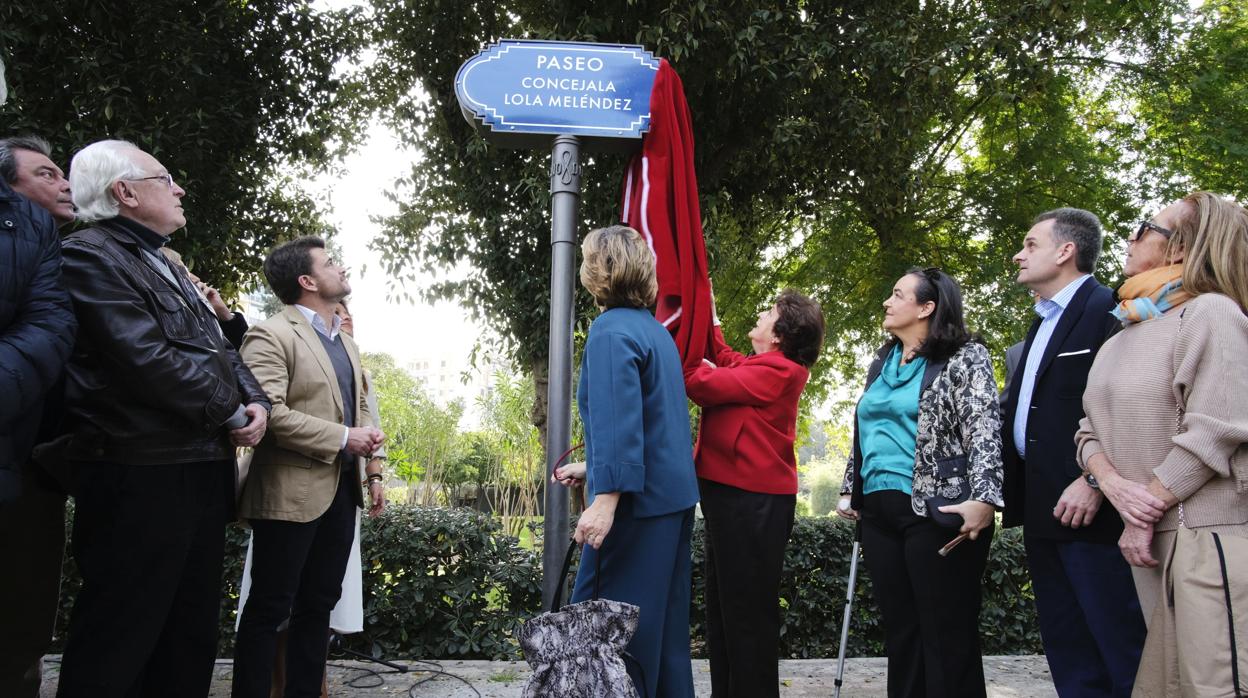 La exconcejala Lola Meléndez tiene ya un paseo en el Parque de los Príncipes