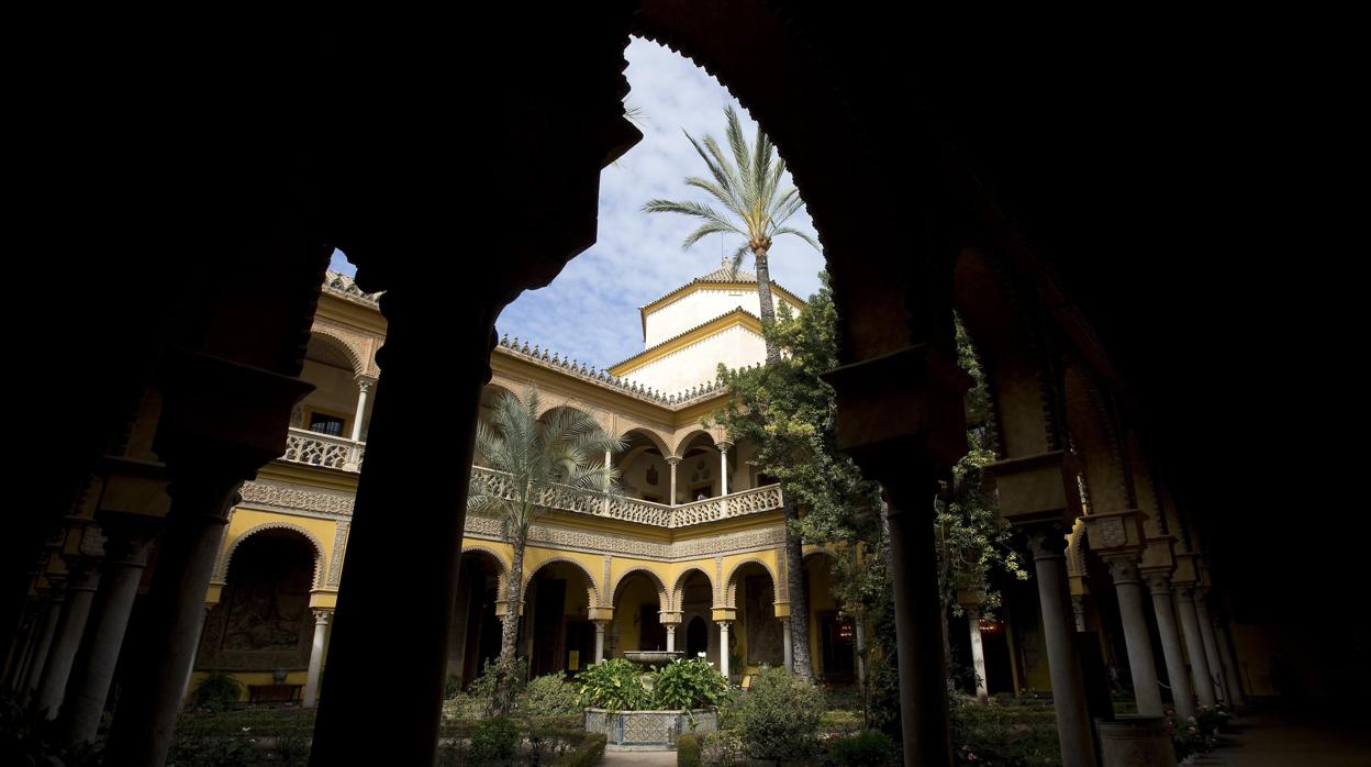 Patio de la Casa de Dueñas