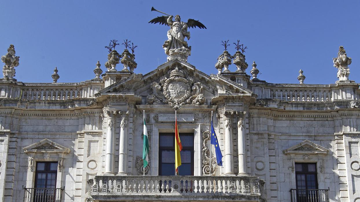 Fachada de la Universidad de Sevilla