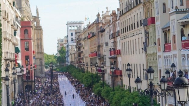 ¿Cuánto cuesta un piso medio en la Carrera Oficial de Sevilla?