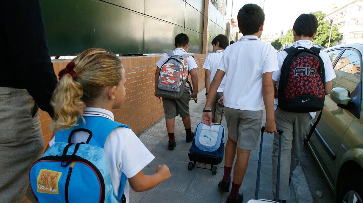 Los niños estrenarán libros el próximo curso