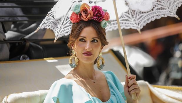 El calor da un respiro este miércoles festivo en la Feria de Sevilla